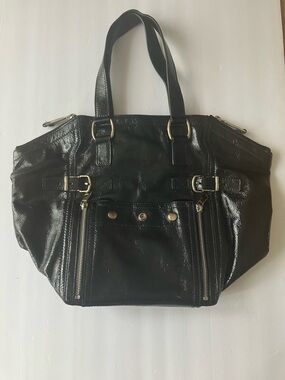 Yves Saint Laurent Black Patent Leather Shoulder Bag